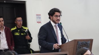 Seria denuncia del Concejal Quintero por presuntas irregularidades en Comisarías de Familia que afectan la salud mental de niños, niñas y adolescentes en Bogotá