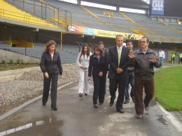 CONCEJALES DE BOGOT�, MOLESTOS PORQUE NO LOS INVITARON A LA REINAUGURACI�N DE EL CAMP�N