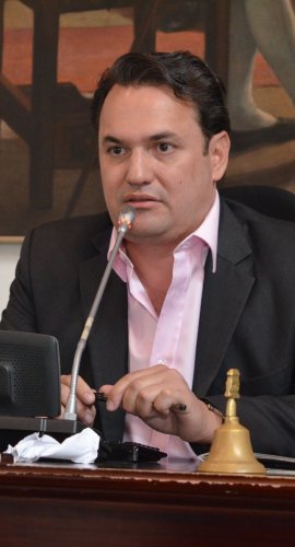 PERFIL H.C. JULIO CÉSAR ACOSTA