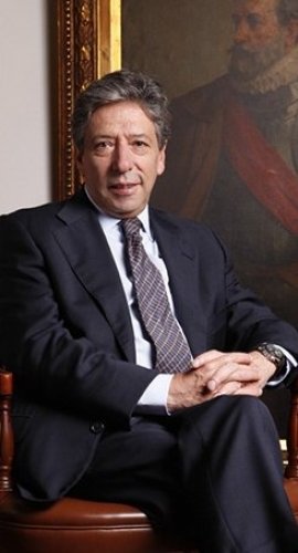 PERFIL H.C. ROBERTO HINESTROSA REY